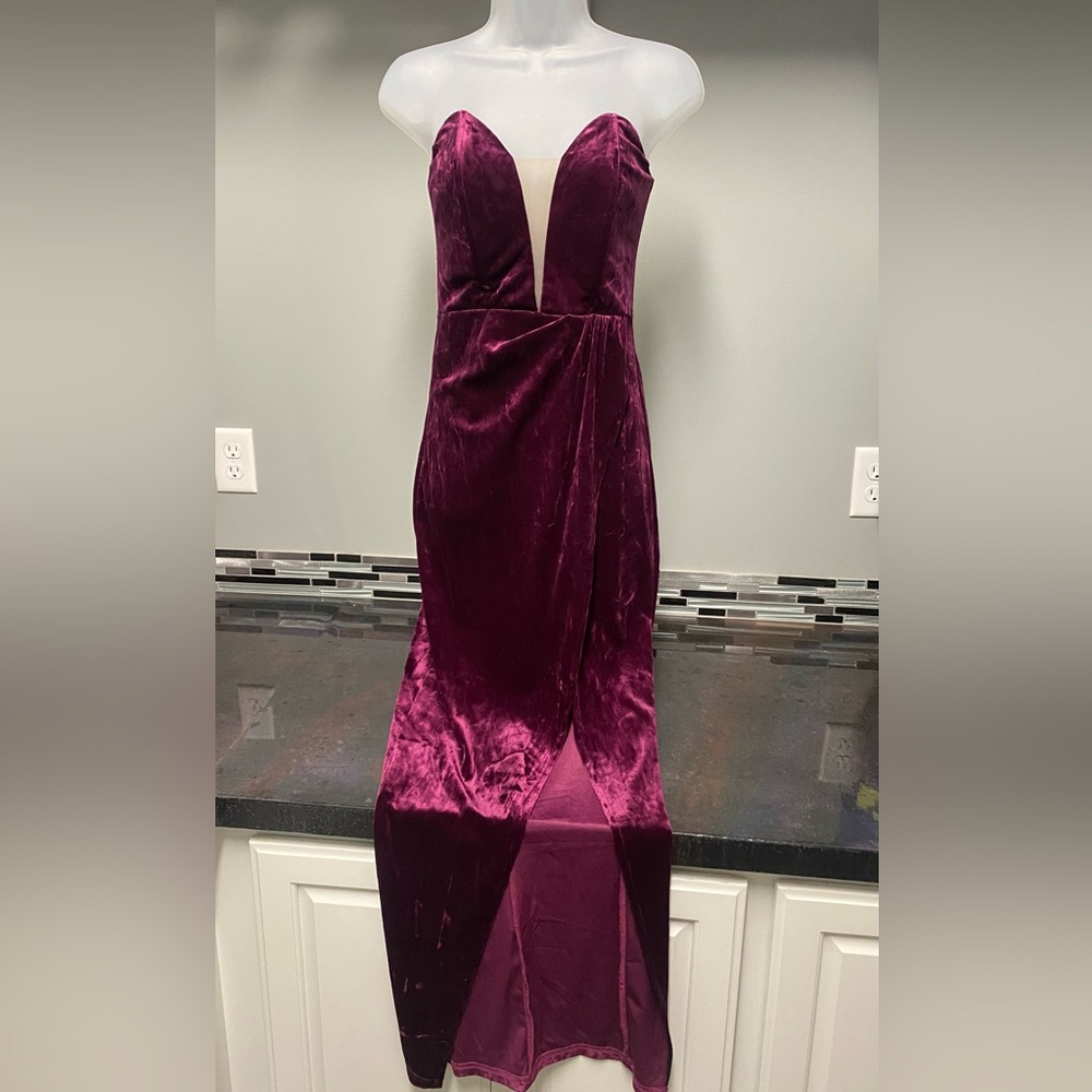 Elegant Velvet Burgundy Gown